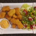 Chicken-Nuggets mit Salat