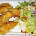 Gebackene Zanderfiletspitzen mit Salat